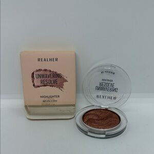 RealHer Unwavering Resolve Highlighter in Bronze